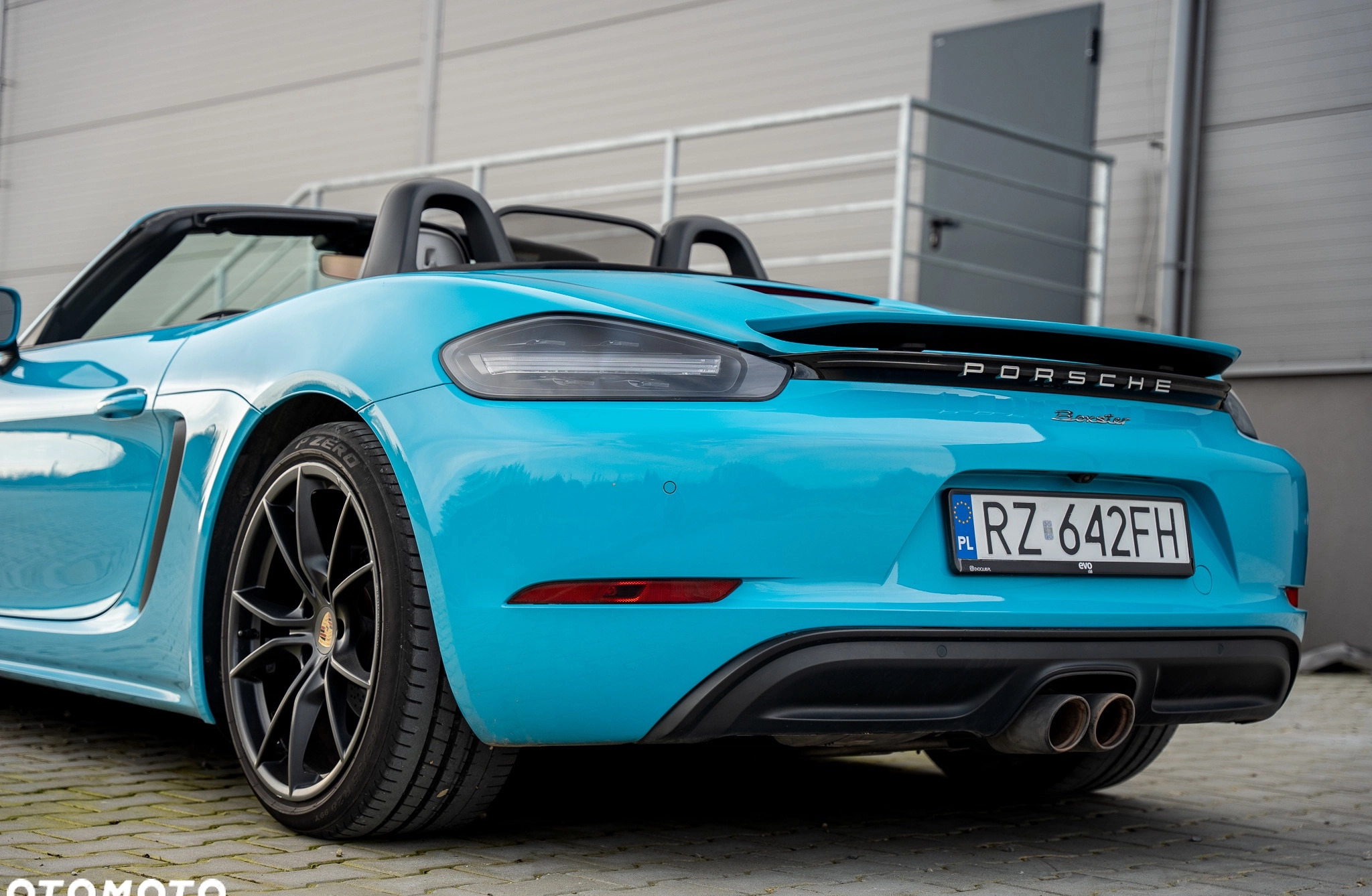 Porsche 718 Boxster cena 269999 przebieg: 113500, rok produkcji 2019 z Ropczyce małe 781